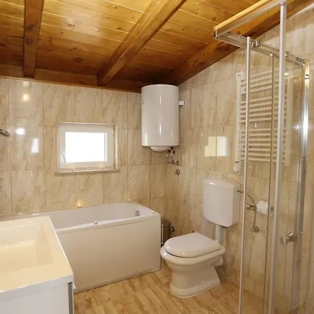 House Ivan בית נופש *